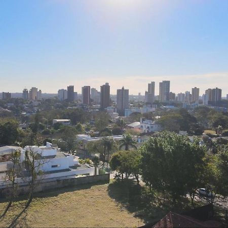 Unidade Independente E Confortavel, Em Sobrado Residencial No Coracao De Foz! Terreo E Piscina Compartilhada Foz do Iguacu Exterior photo